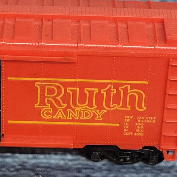 Vintage H.O scale Baby Ruth box car red and yellow - Picture 3 of 7